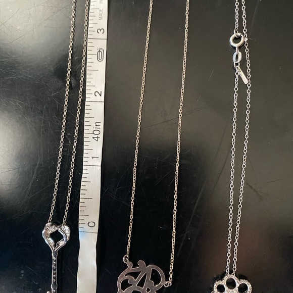 Necklaces - Picture 3 of 6